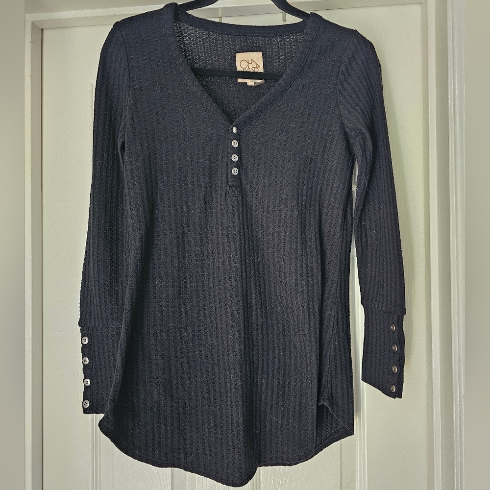 CHASER black waffle knit v-neck long sleeve top, women's small